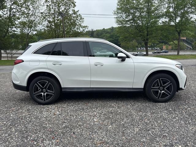 new 2025 Mercedes-Benz GLC 300 car, priced at $60,005