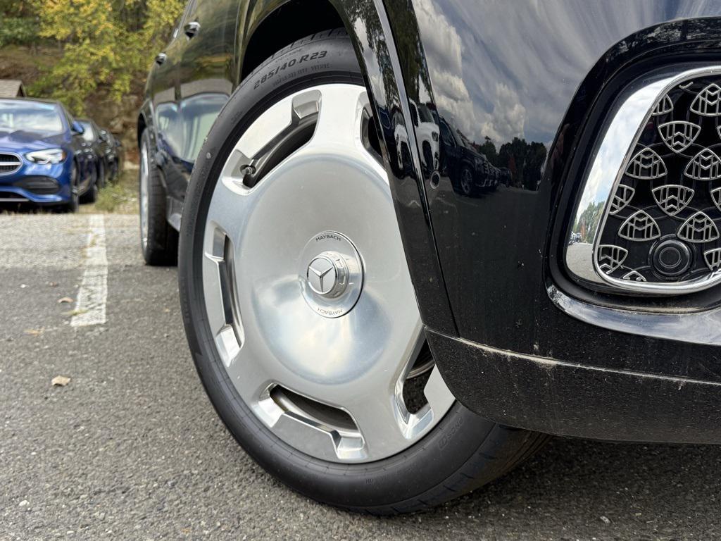 new 2025 Mercedes-Benz Maybach GLS 600 car, priced at $194,150