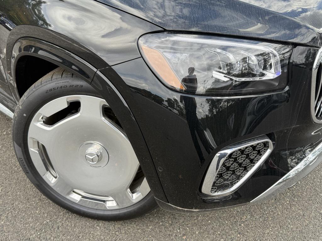 new 2025 Mercedes-Benz Maybach GLS 600 car, priced at $194,150