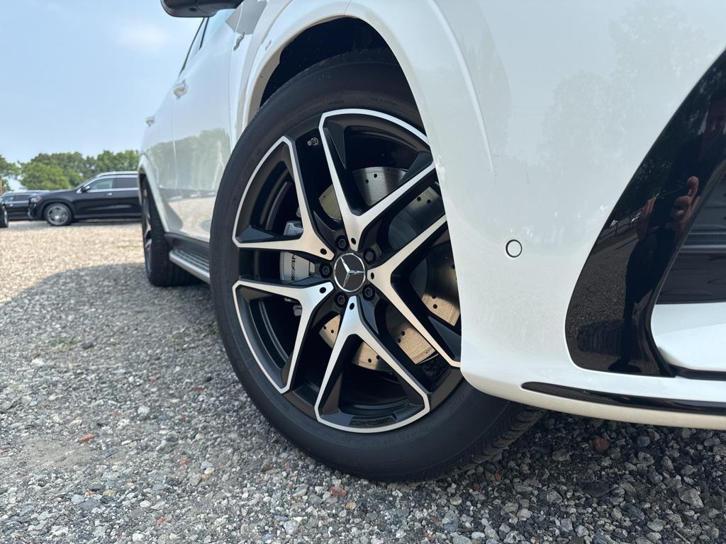 new 2026 Mercedes-Benz AMG GLE 53 car, priced at $97,425
