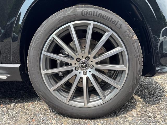 new 2025 Mercedes-Benz GLS 580 car, priced at $117,280