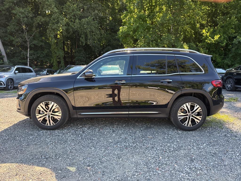 new 2025 Mercedes-Benz GLB 250 car, priced at $51,095
