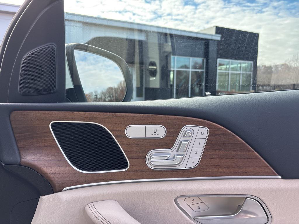 used 2025 Mercedes-Benz GLE 350 car, priced at $61,999