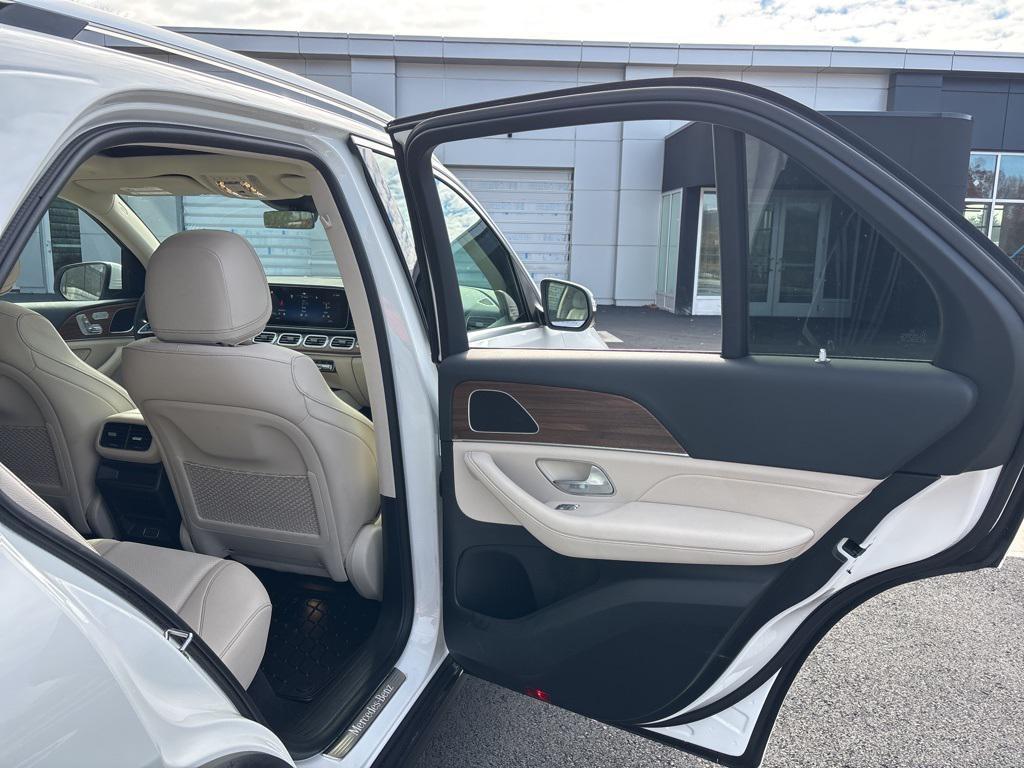 used 2025 Mercedes-Benz GLE 350 car, priced at $61,999