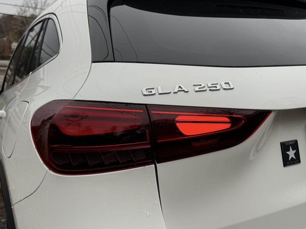 new 2026 Mercedes-Benz GLA 250 car, priced at $45,250