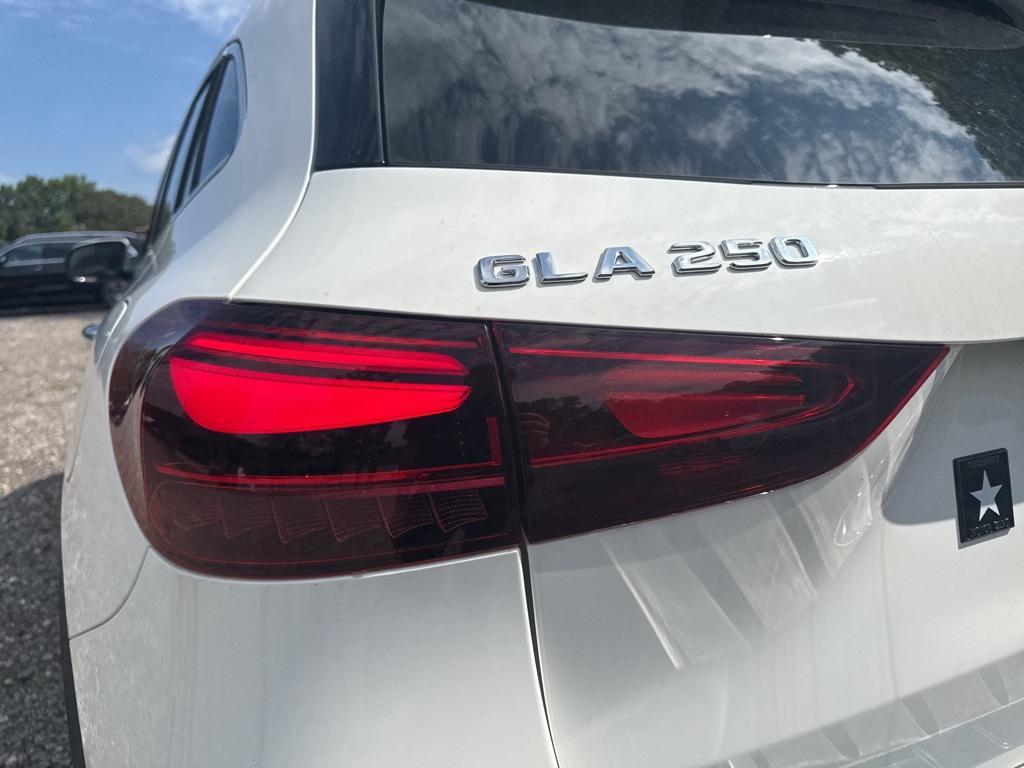 new 2026 Mercedes-Benz GLA 250 car, priced at $48,635