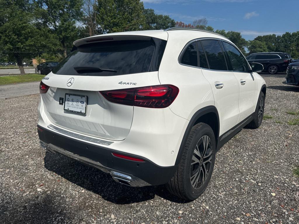 new 2026 Mercedes-Benz GLA 250 car, priced at $48,635