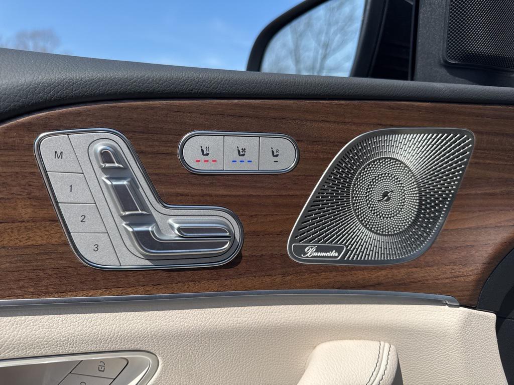 new 2025 Mercedes-Benz GLS 450 car, priced at $96,075