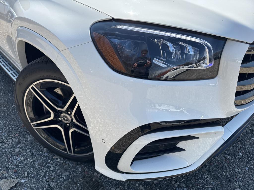 new 2025 Mercedes-Benz GLS 450 car, priced at $96,075