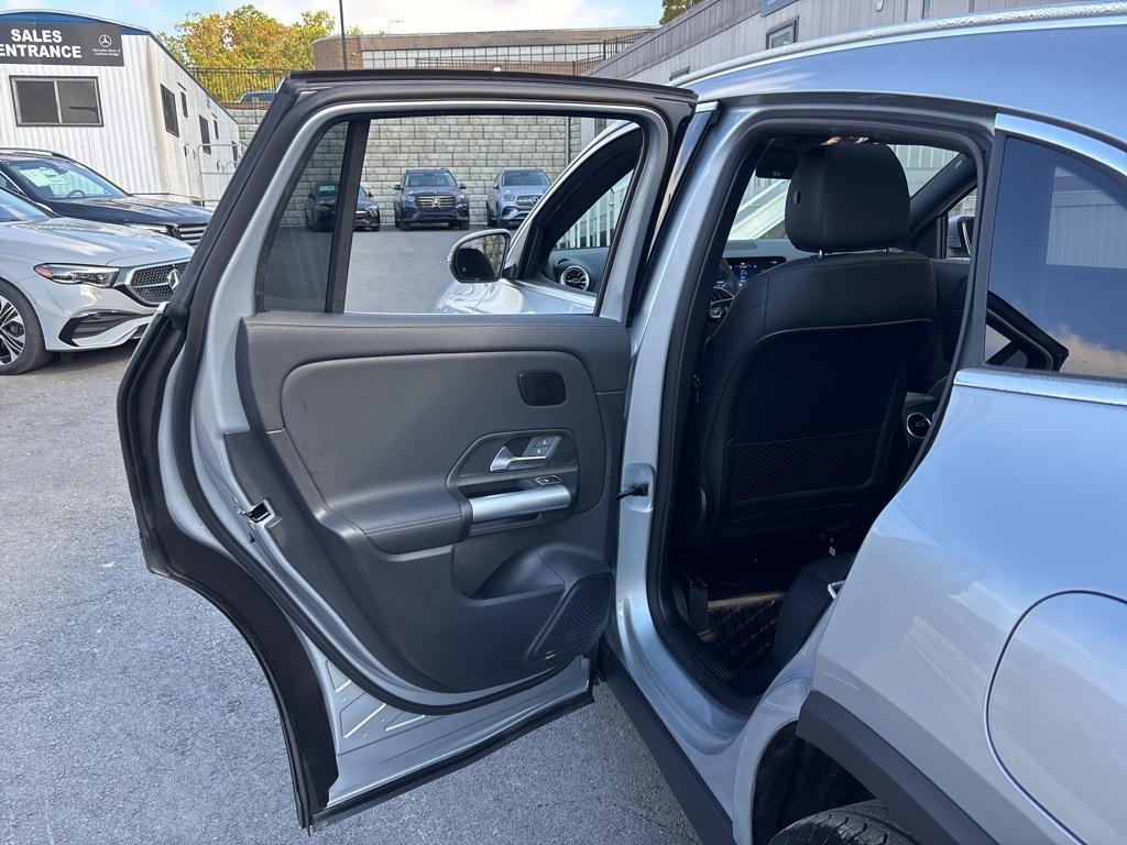used 2025 Mercedes-Benz GLA 250 car, priced at $45,999