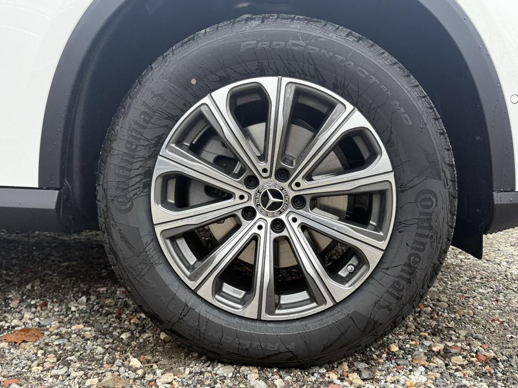 new 2026 Mercedes-Benz GLC 300 car, priced at $57,120