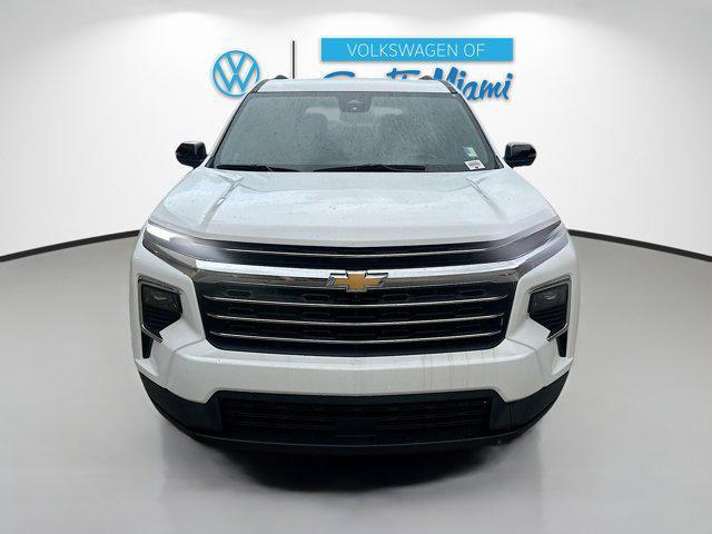 used 2024 Chevrolet Traverse car, priced at $32,784
