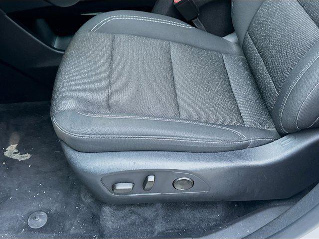 used 2024 Chevrolet Traverse car, priced at $32,784