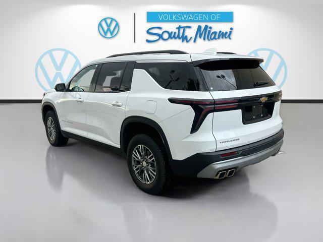 used 2024 Chevrolet Traverse car, priced at $31,329