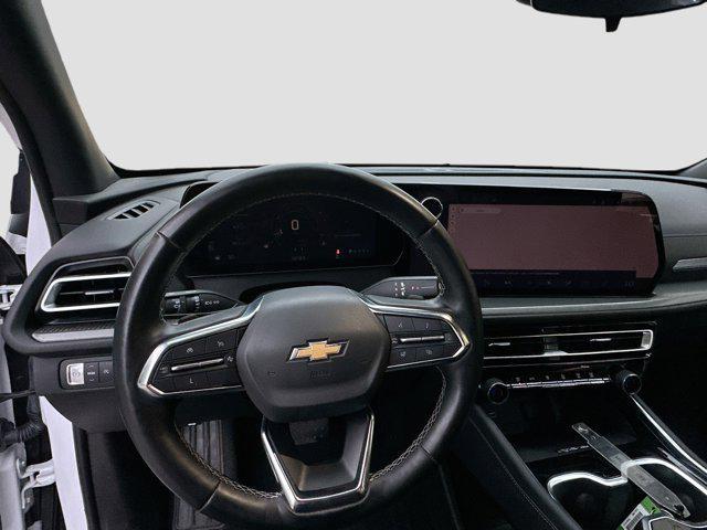 used 2024 Chevrolet Traverse car, priced at $31,329