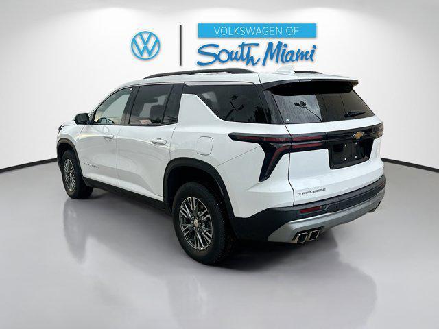 used 2024 Chevrolet Traverse car, priced at $32,784