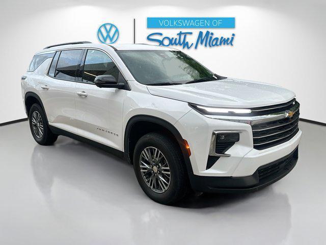 used 2024 Chevrolet Traverse car, priced at $32,784