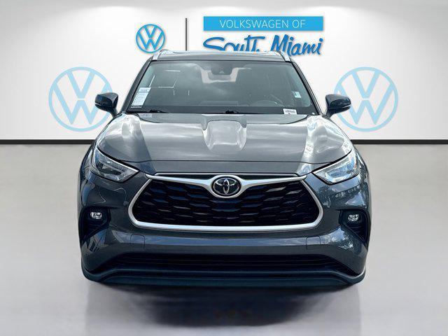 used 2020 Toyota Highlander car, priced at $26,963