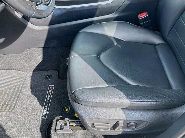 used 2020 Toyota Highlander car, priced at $26,963