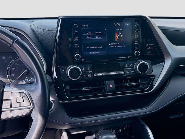 used 2020 Toyota Highlander car, priced at $26,963