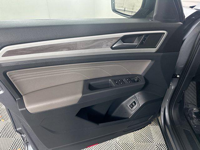 used 2021 Volkswagen Atlas Cross Sport car, priced at $20,746