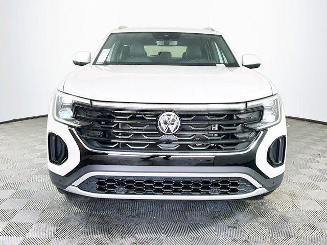 new 2025 Volkswagen Atlas Cross Sport car, priced at $43,764