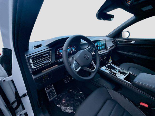 new 2026 Volkswagen Atlas Cross Sport car, priced at $51,301