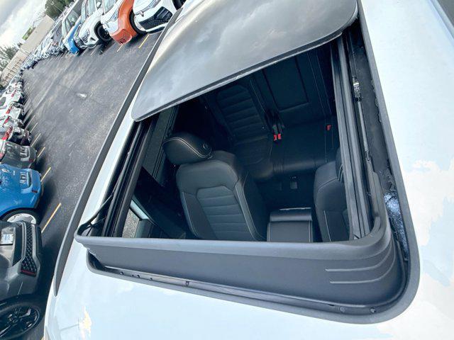 new 2026 Volkswagen Atlas Cross Sport car, priced at $50,801