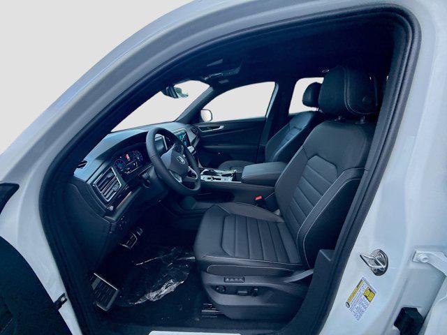 new 2026 Volkswagen Atlas Cross Sport car, priced at $51,301