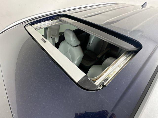 used 2023 Toyota Highlander car, priced at $31,992