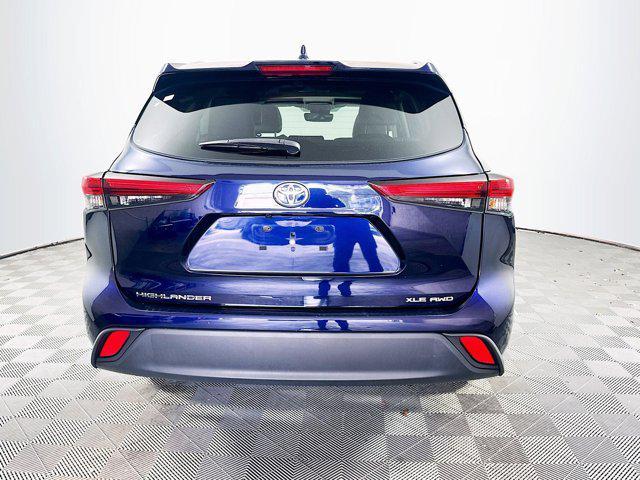used 2023 Toyota Highlander car, priced at $31,992