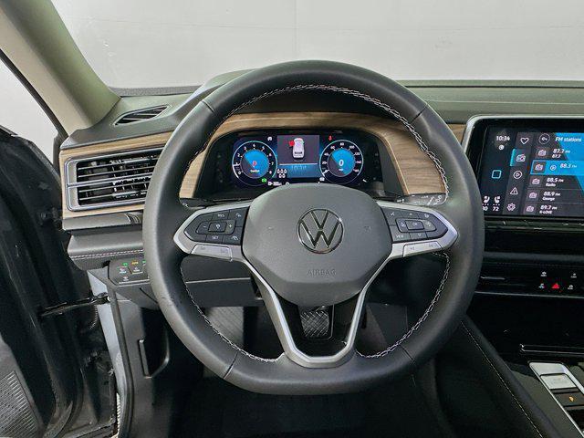 new 2025 Volkswagen Atlas car, priced at $43,766