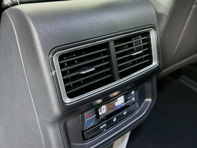 new 2025 Volkswagen Atlas car, priced at $43,766