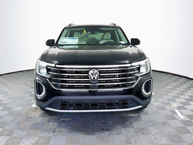 new 2025 Volkswagen Atlas car, priced at $42,750