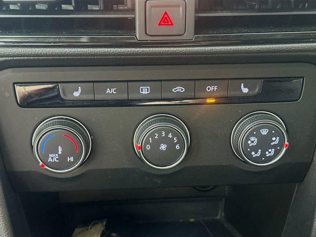 used 2022 Volkswagen Taos car