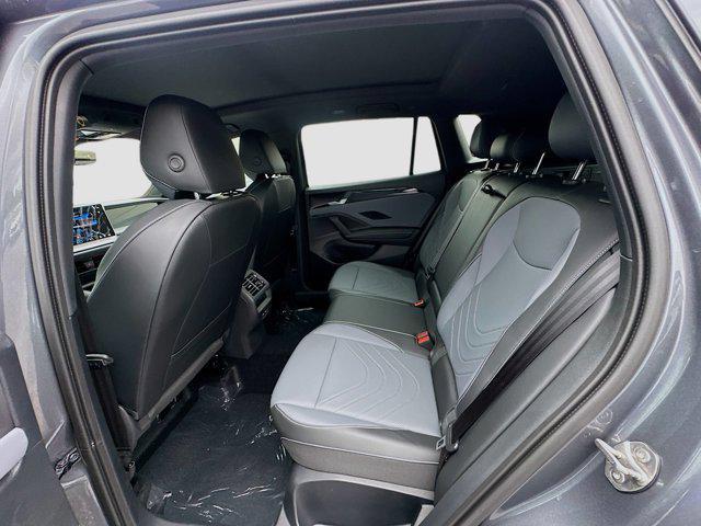 new 2025 Volkswagen Tiguan car, priced at $34,187
