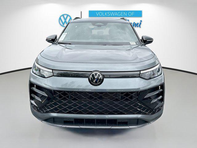 new 2025 Volkswagen Tiguan car, priced at $34,187
