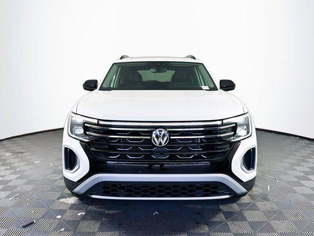 new 2025 Volkswagen Atlas car, priced at $48,111