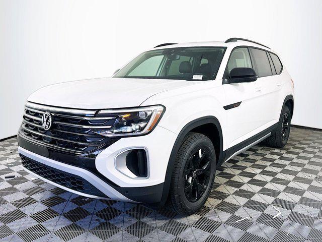 new 2025 Volkswagen Atlas car, priced at $48,111