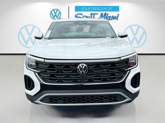 new 2026 Volkswagen Atlas Cross Sport car, priced at $43,658
