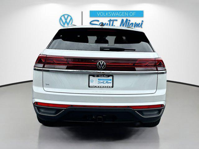 new 2026 Volkswagen Atlas Cross Sport car, priced at $44,158