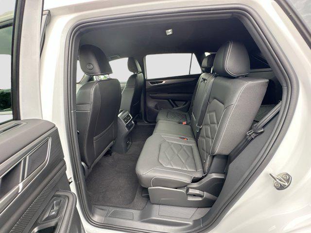 new 2026 Volkswagen Atlas Cross Sport car, priced at $43,658