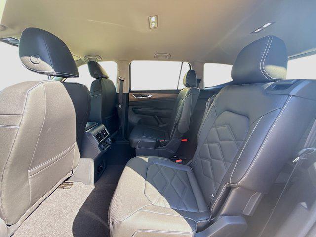 new 2026 Volkswagen Atlas car, priced at $45,716