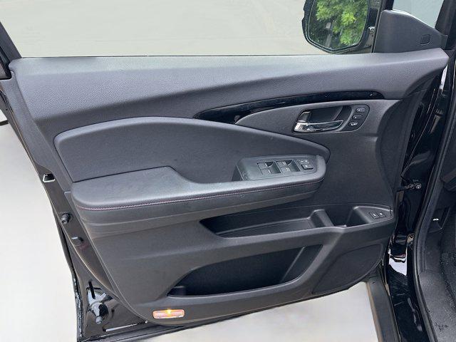 used 2022 Honda Pilot car, priced at $36,327