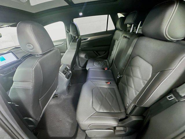 new 2025 Volkswagen Atlas Cross Sport car, priced at $44,713
