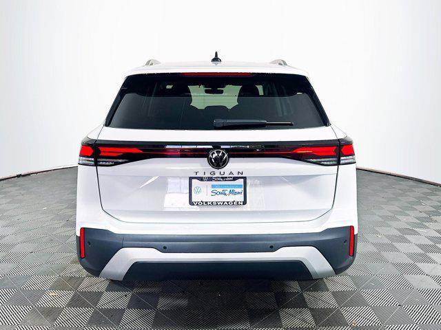 new 2025 Volkswagen Tiguan car, priced at $31,511