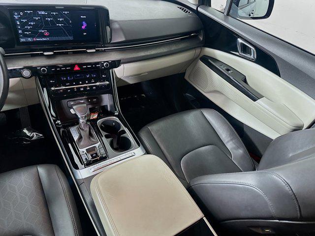 used 2023 Kia Carnival car, priced at $28,636
