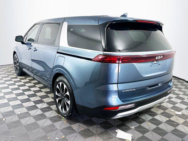 used 2023 Kia Carnival car, priced at $28,636