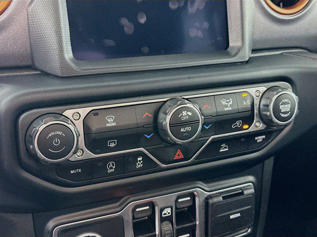 used 2023 Jeep Gladiator car, priced at $38,594