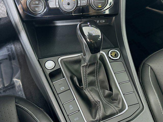 used 2024 Volkswagen Jetta car